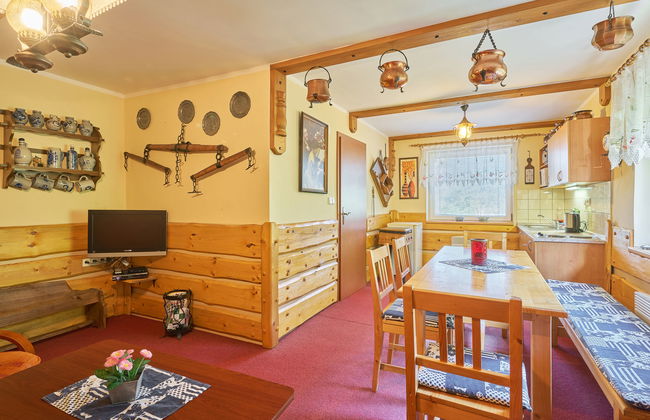 2 bedroom Apartment in Stárkov with swimming pool and garden - Photo 8