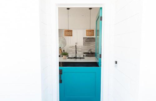 Beachfront Bliss in HB Luxury Ocean View Rental - Foto 13