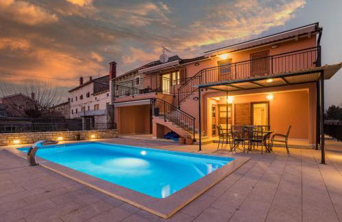 Villa Ana in Central Istria for 12 persons with private saltwater Pool - Foto 1