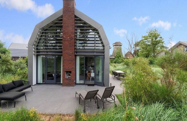 Beautiful Holiday Home Near the sea - Photo 1