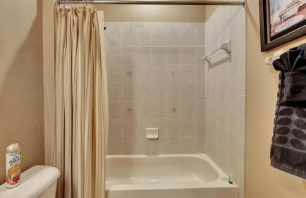 Valrico's Hidden Gem A Stunning 3-Bedroom Oasis Awaits! - Foto 47