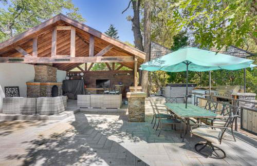 Lake Arrowhead Cabin with Hot Tub and Mountain Views! - Foto 14