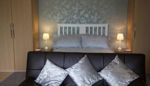 Highridge Apartment - Photo 4