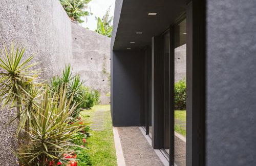 Vila Aguarelas with pool by Stay Madeira Island - Foto 38