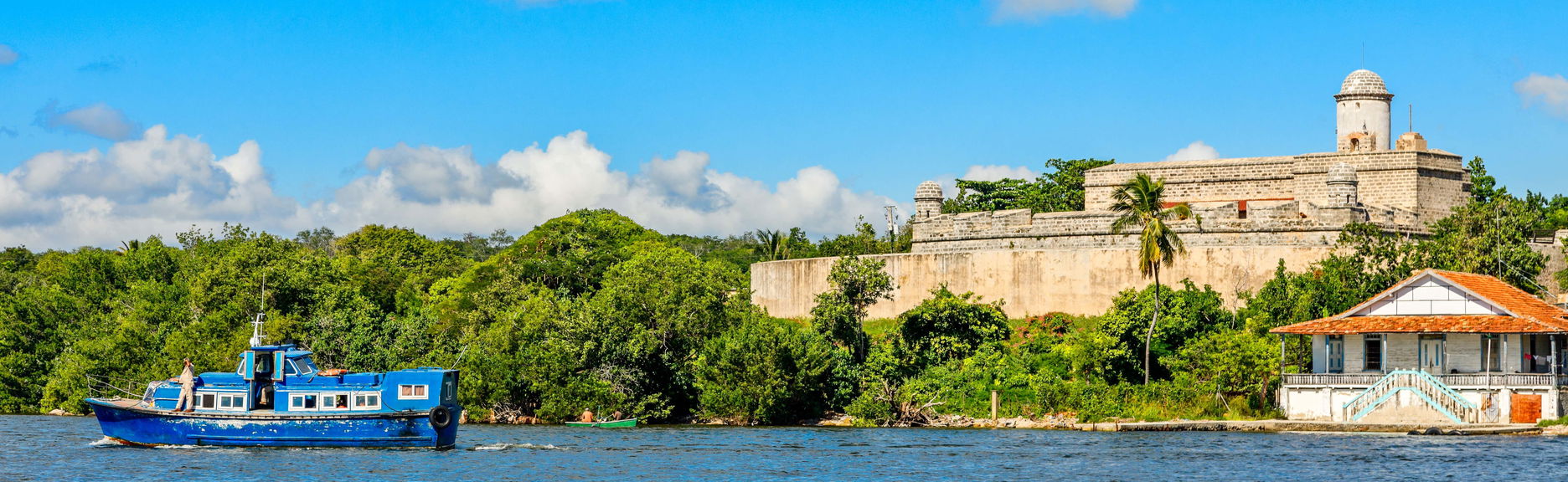 Boat Trip in Cienfuegos Bay + the Castle of Jagua - Foto 1