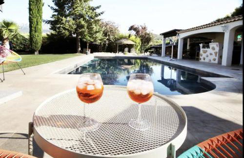 VILLA SAINTE BAUME Piscine Jacuzzi tout confort - Photo 50