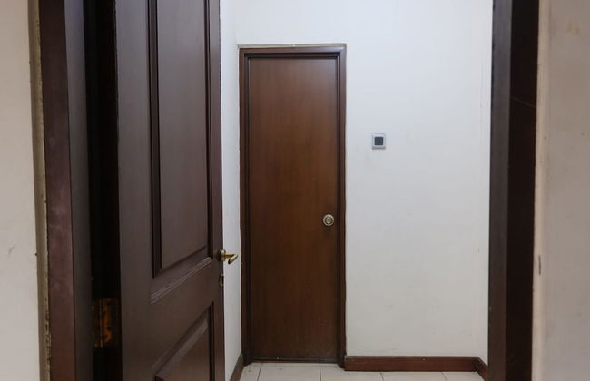 Spacious And Homey 3Br Apartment At Majesty - Photo 11