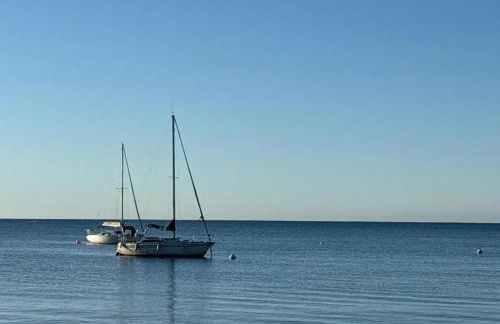 Les Salins de Hyères Vue Mer Exceptionnelle Superbe T2 de 55m2 - Foto 18