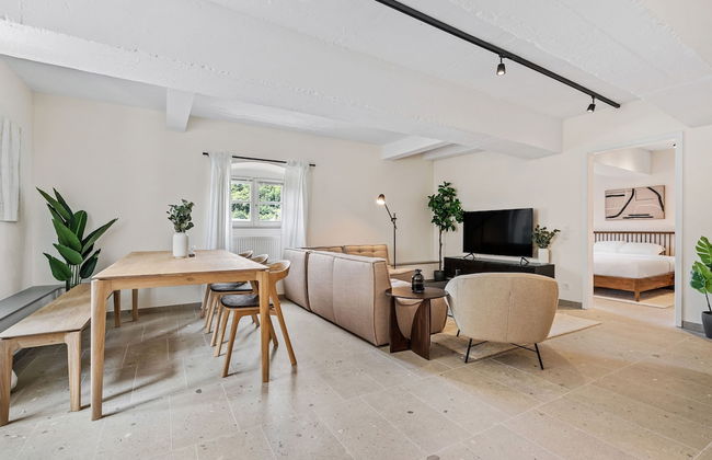 Clausen Charm Contemporary Retreat ID210 - Photo 28