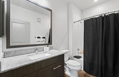 Luxe 3B/2B Getaway - Pool, Gym, Parking, Pet Wash - Foto 14