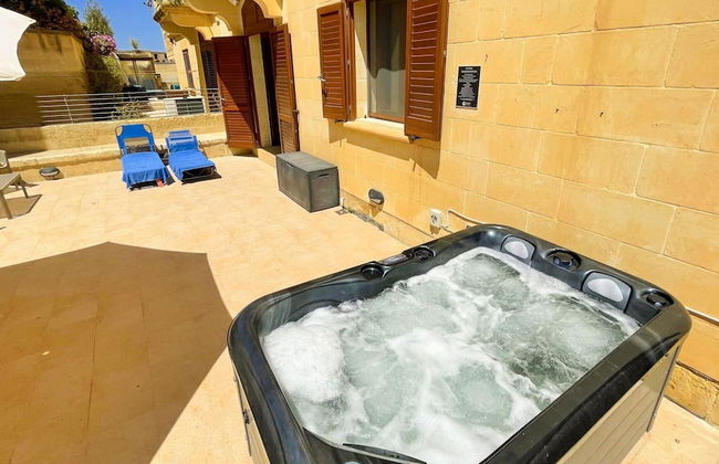 Peaceful Home With hot tub and 2 Communal Pools - Foto 6