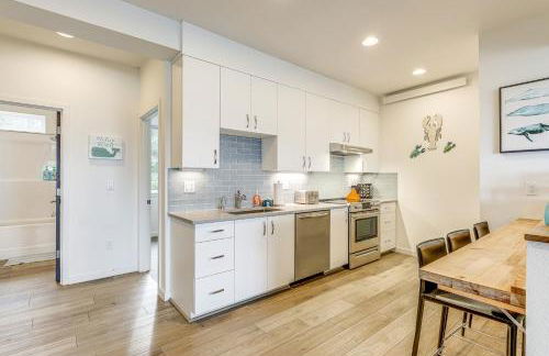 Depoe Bay Townhome with Deck and Stunning Ocean Views! - Foto 9