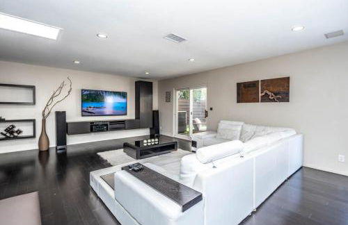 Luxury 3BR with Cabana Oasis Pool & Style - Foto 40