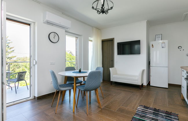 2 bedroom Apartment in Balatonszárszó with garden - Photo 15