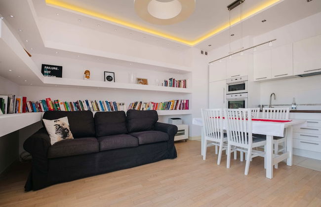 Modern Apartment Across the Ponds - Foto 18