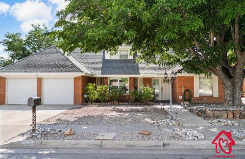 San Gabriel Stunner - An Irvie Home - Photo 45