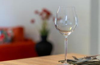 Comfortable 3-Bedroom Seaside Maisonette - Photo 45