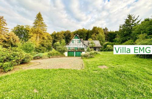 Villa EMG Ferienhaus in Alleinlage mit Privatsee Jacuzzi und Sauna für bis zu 22 Personen bei Osnabrück - Foto 18