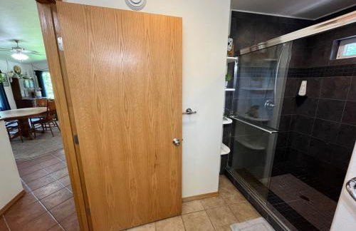 Cozy Palmer Retreat with Steam Sauna and Playground - Foto 28