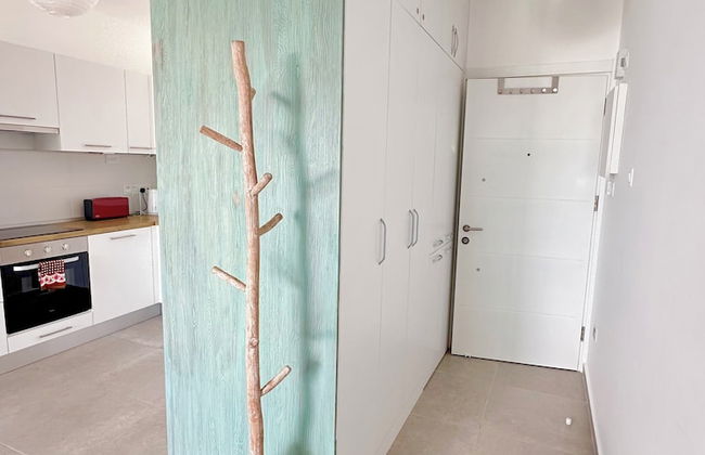 Cosy Apartment With Scenic Terrace Views - Photo 32