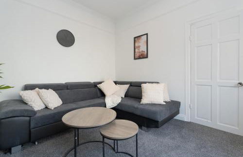 Open Mind Property - 4BR, 17 Guests & Free Parking - Foto 18