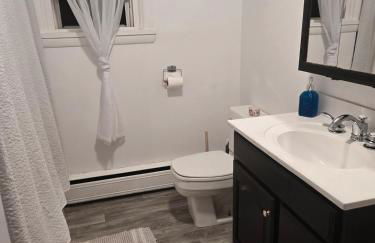 NEW " Fall Season " cozy 2 bed flat with open concept - Foto 33