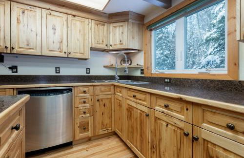 Glacier Snow Fox Lodge - Inside Glacier Park - Foto 9