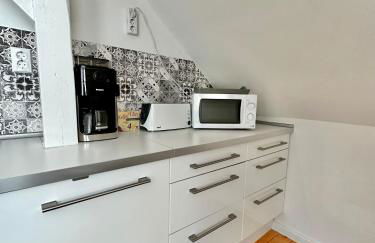 Schönes City-Apartment mit 2 Schlafzimmer, Parkplatz, ruhig und hell, D46-DG - Photo 12