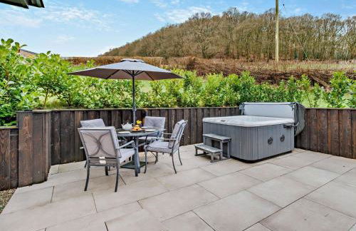 2 Bed in Heyope 94203 - Photo 19