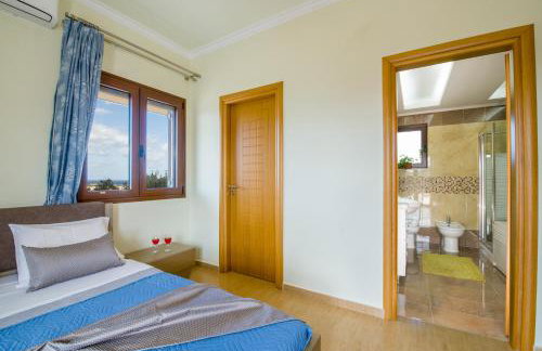 Villa Daratso with private heated pool view to the sea - Foto 33