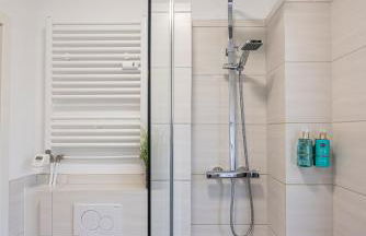 have-a-nice-Stay - U-Bahn nach Hamburg 150m- Bäcker & Restaurants 200m - Lidl 800m - Zentrum 1,5km - Foto 4