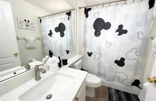 556 Gorgeous home with Pool and Spa Not Overlooked at Back 3 Bedrooms and 2 Full Bathrooms - Foto 21