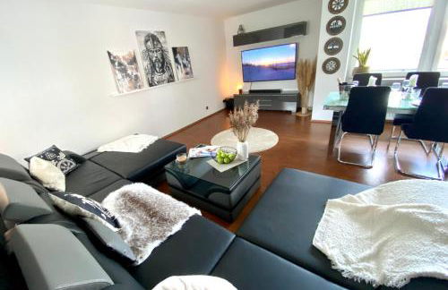 WIKINGERBUDE by Nordmann's Hus - mit großem Balkon, Garage & XXL- Sofa für bis zu 4 Personen - Foto 8