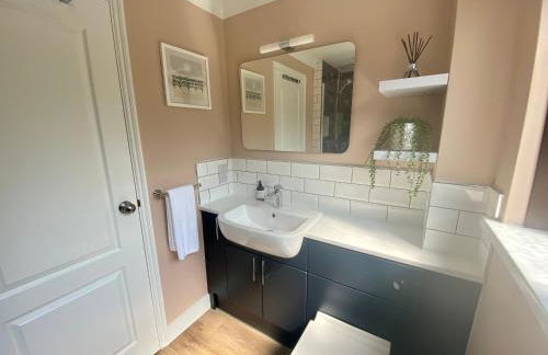 About Time Meva - stylish two-bedroom, dog-friendly home-from-home with parking and garden - Foto 16