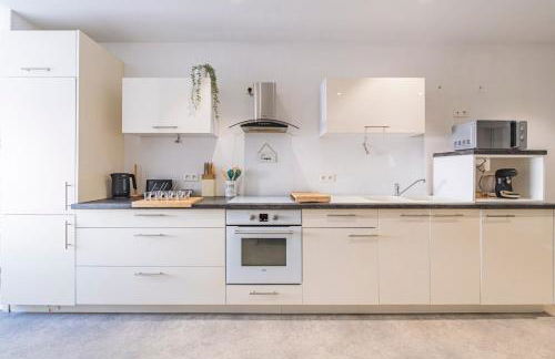 Tys Home, maison spacieuse avec parking - Foto 18