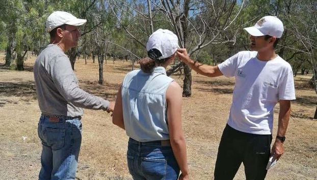 Ascoltando le spiegazioni della guida