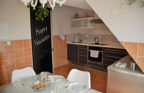 GALIHOST - Precioso ático en pleno centro de O Grove - Photo 2