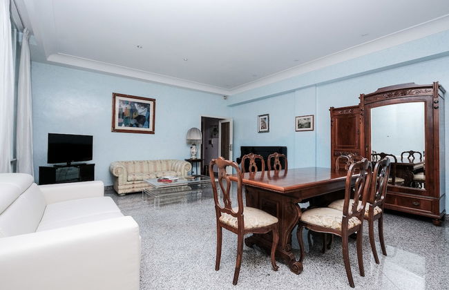 Lush Garden Steps Away from Great Park - Foto 20