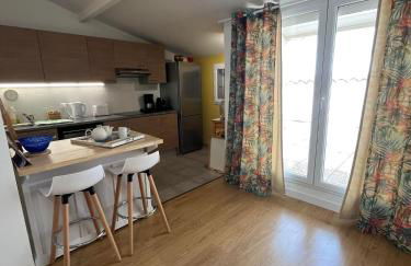Appartement chaleureux avec jacuzzi-Terrasses rooftop-Rafraîchisseur-Parking-wifi - Foto 21