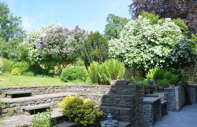 Group Escape by Molignee River - Foto 25