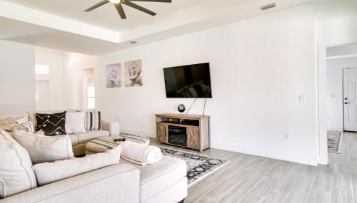 Furnished Lanai and Yard Comfy Lehigh Acres Getaway - Foto 5