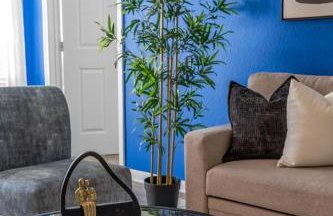 2BR Modern Hideaway near Downtown, Gated, Pool - Foto 10