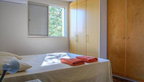 Apartamento Suite mais 2 QTS Espaçoso Ar Cond SQ21 - Foto 2