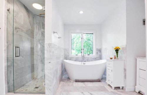 Berkshire Vacation Rentals: The Brookman: Renovated 6000 SF Estate On 40 Acres - Foto 30