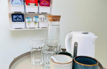 Large Double Room with Private Bathroom West Zone 3 Free Parking - Foto 11