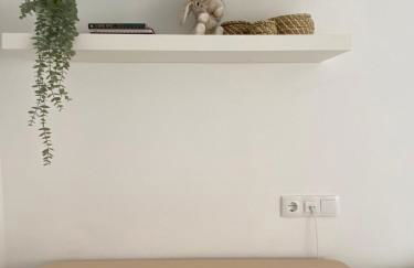 Centrally located and modern apartment - Photo 15