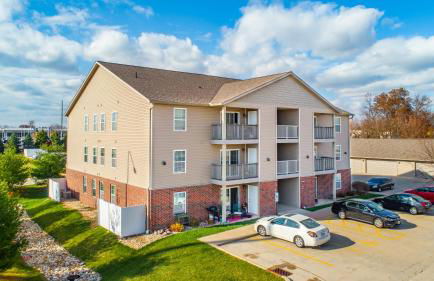 ConTemporary Stay in Central Peoria - Foto 12