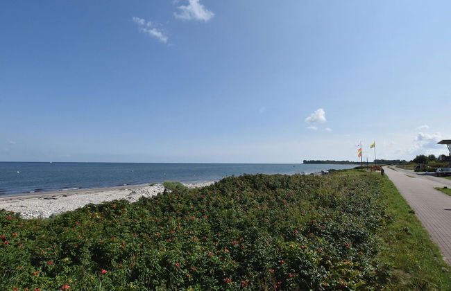 Charming Apartment in Pugholz Near Sea - Photo 25