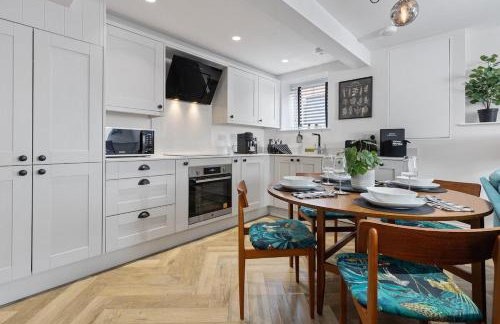 3b Roman View, Beautifully appointed, apartment with 2 en-suite bedrooms in great Roundhay location, Netflix, off street parking & EV charging - Foto 1