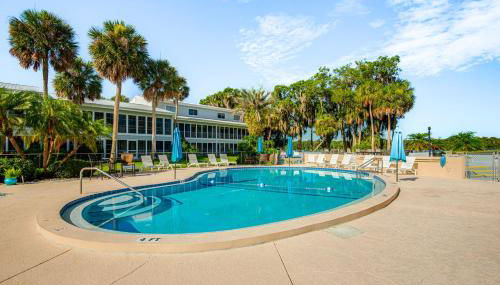 Quaint Welaka Getaway Steps to St Johns River! - Foto 2